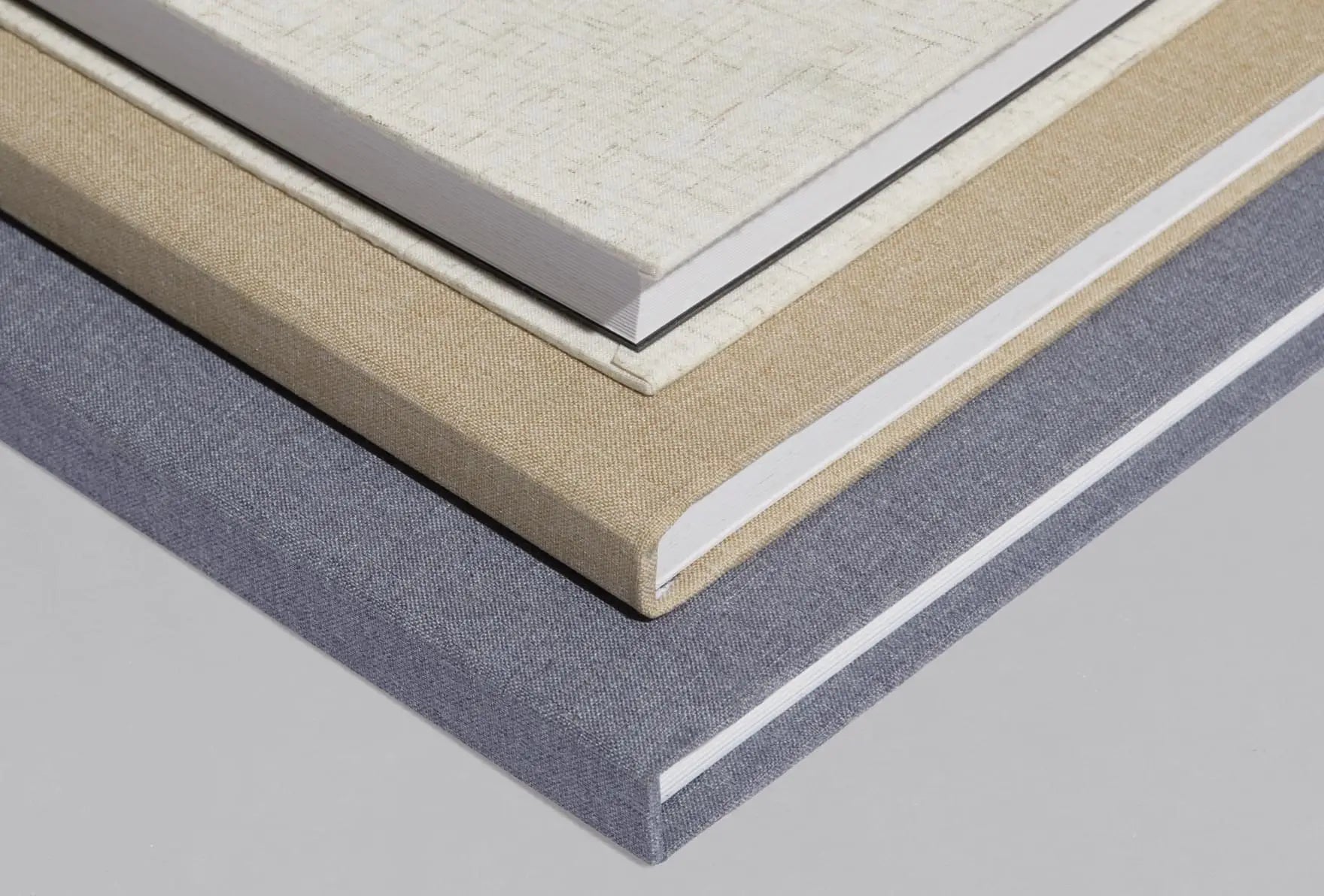 RoycePet® Custom Pet Memorial Photo Album - Premium Linen & Leather, NFC Enabled Video Keepsake